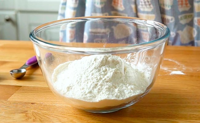 Przygotuj mąkę